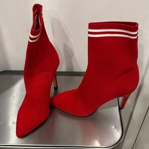 Leith sock booties sz 5.5 Red Ankle Boots